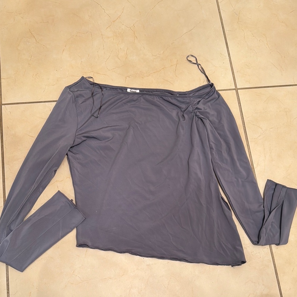 Off-Shoulder Gray Long Sleeve Top